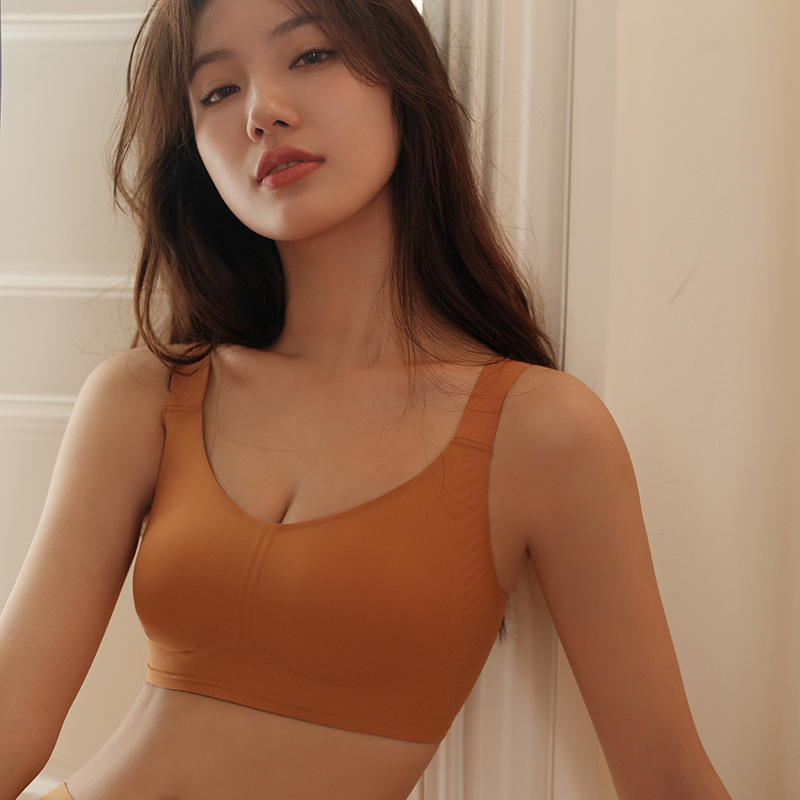 Large Breasts Show Small Under - Full Coverage Bra 评论和价格